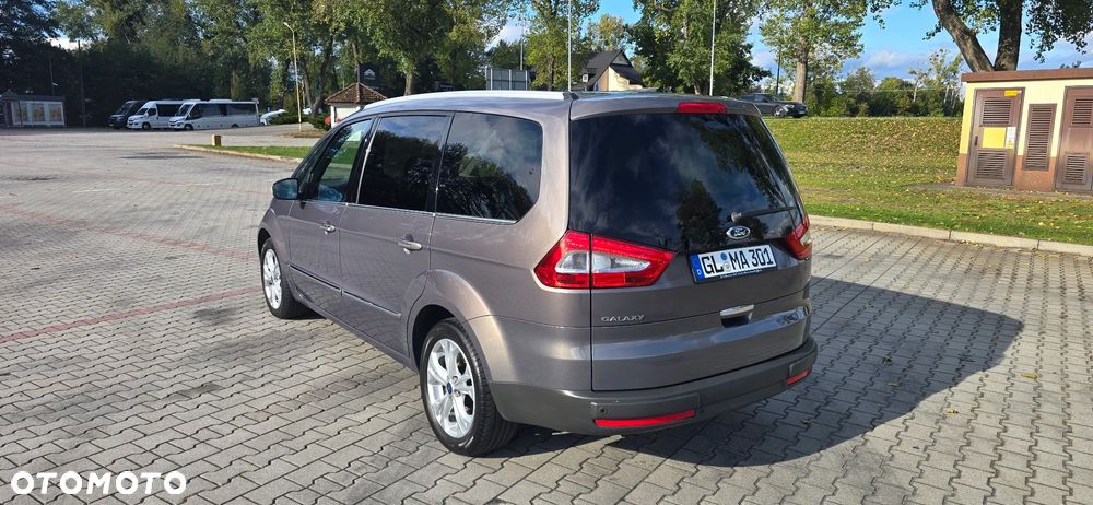 Ford Galaxy - 4
