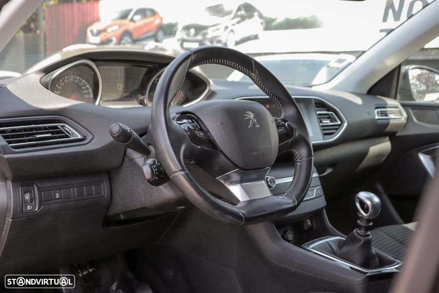 Peugeot 308 SW 1.5 BlueHDi Style — fotografia 8