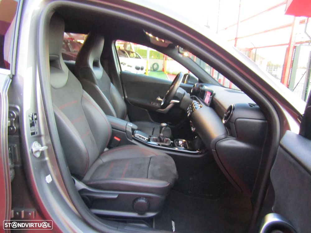 Mercedes-Benz A 180 d AMG Line - 13