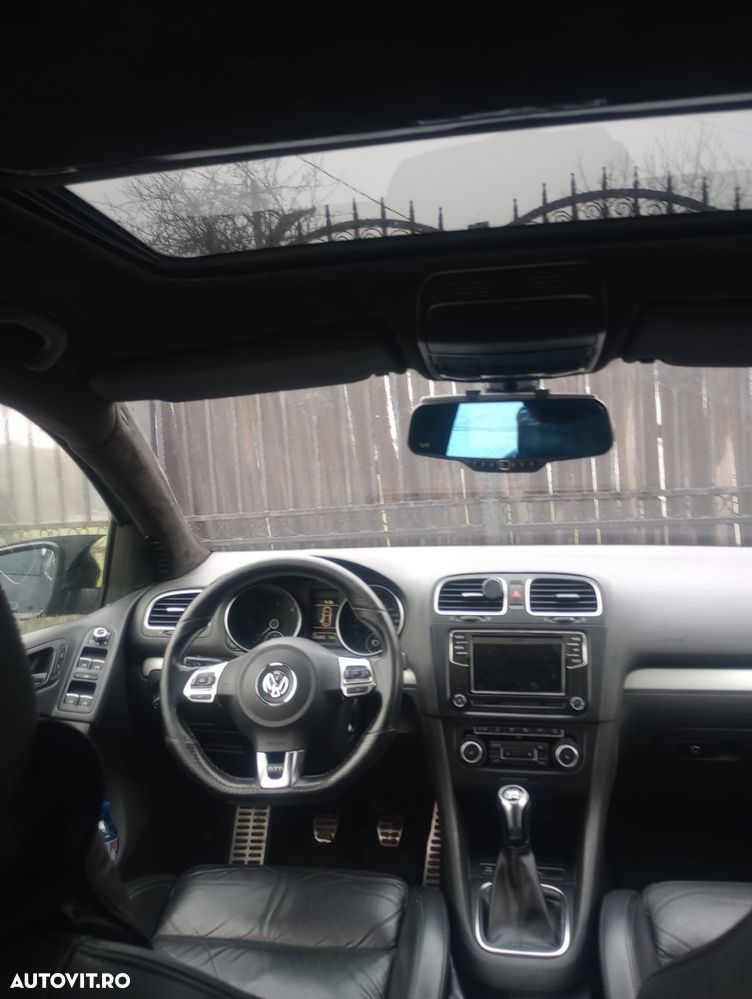 Volkswagen Golf 2.0 TDI Highline - 9