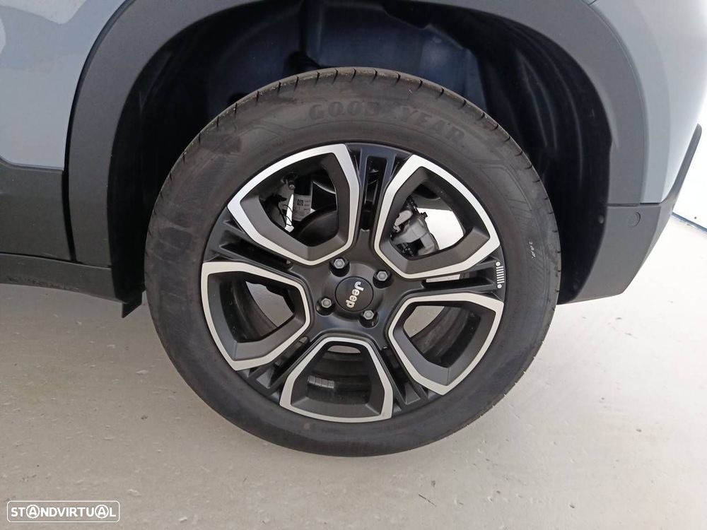 Jeep Avenger 1.2 e-Hybrid Summit DCT - 11