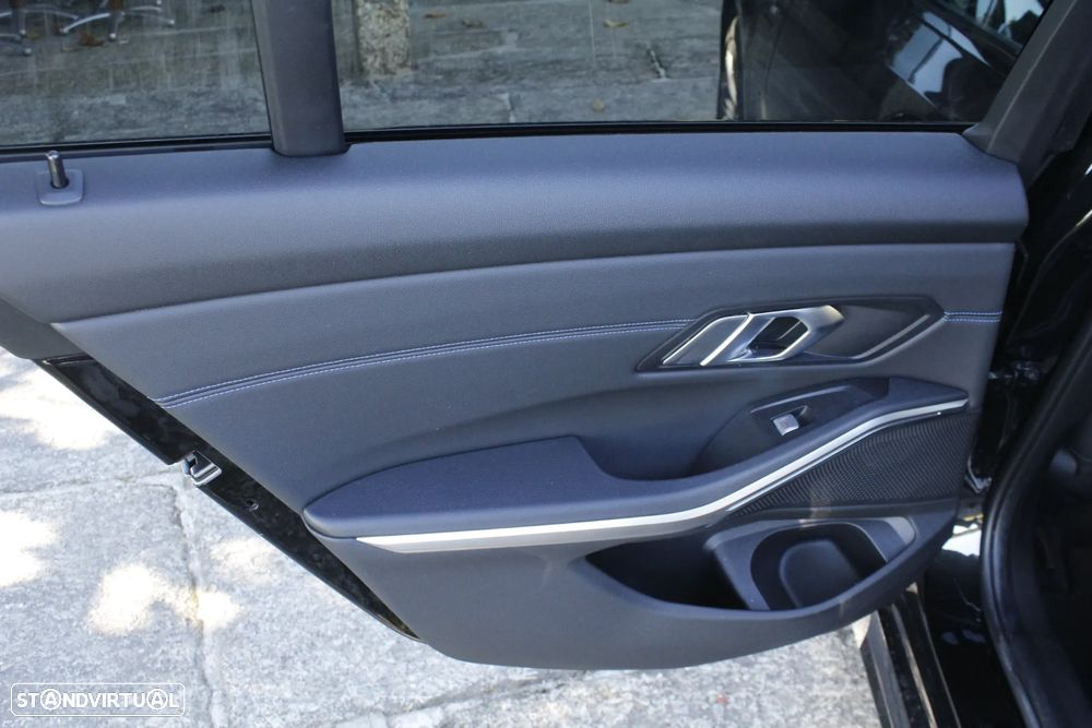 BMW 330 e Pack M Auto - 21