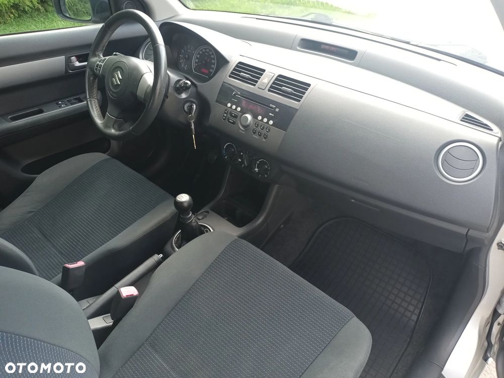 Suzuki Swift 1.3 GLX / Comfort - 13
