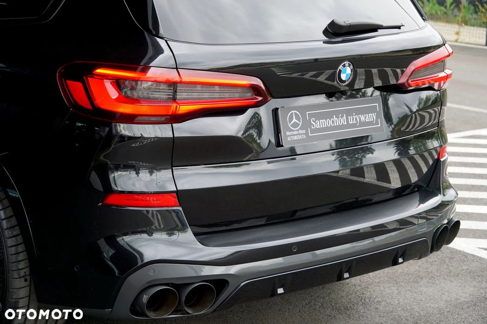 BMW X5 M M50i - 15