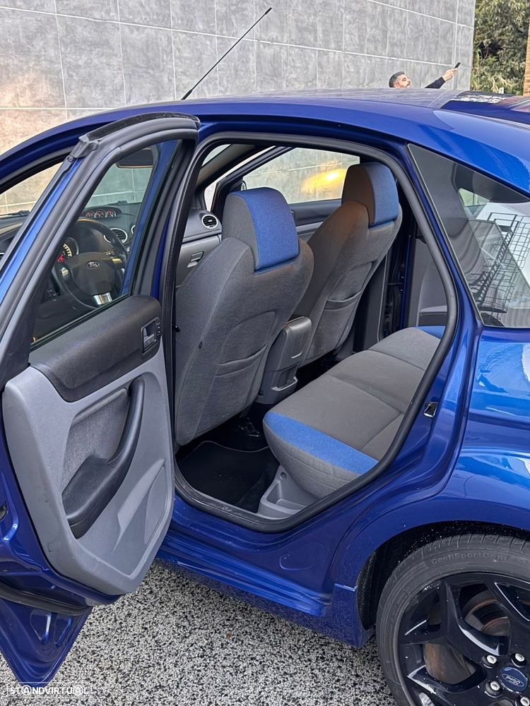Ford Focus 2.5 VCT ST - 7