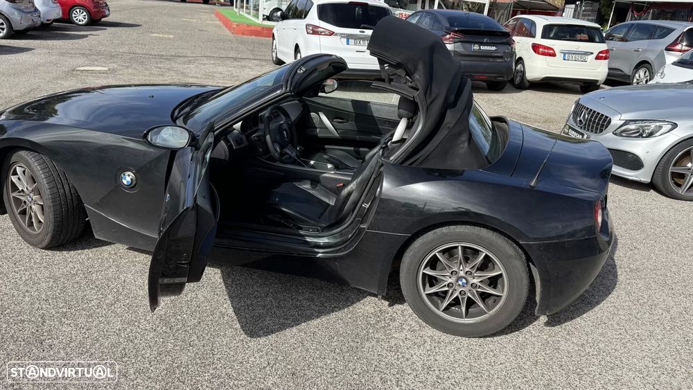 BMW Z4 2.2i - 9