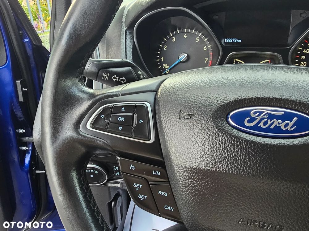 Ford Focus - 35