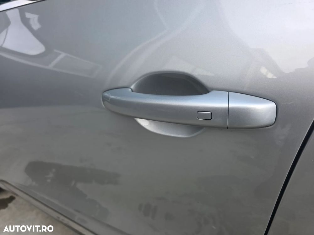 Renault Clio TCe 100 INTENS - 33