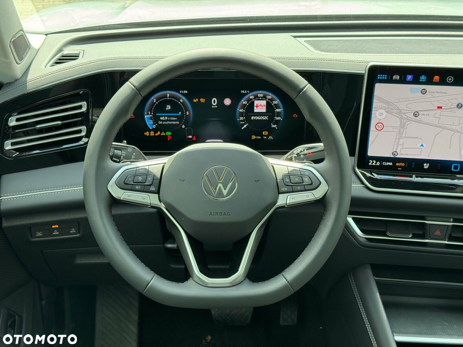 Volkswagen Tiguan - 11