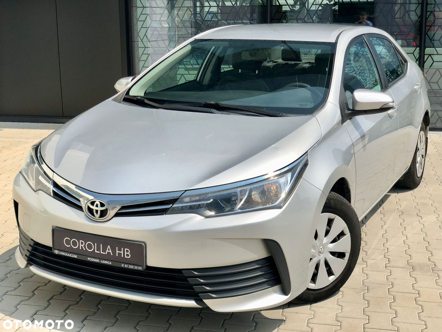 Toyota Corolla - 10
