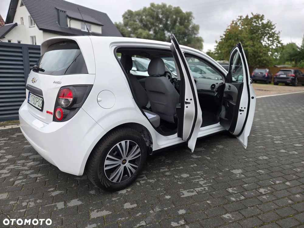 Chevrolet Aveo 1.2 LS - 4