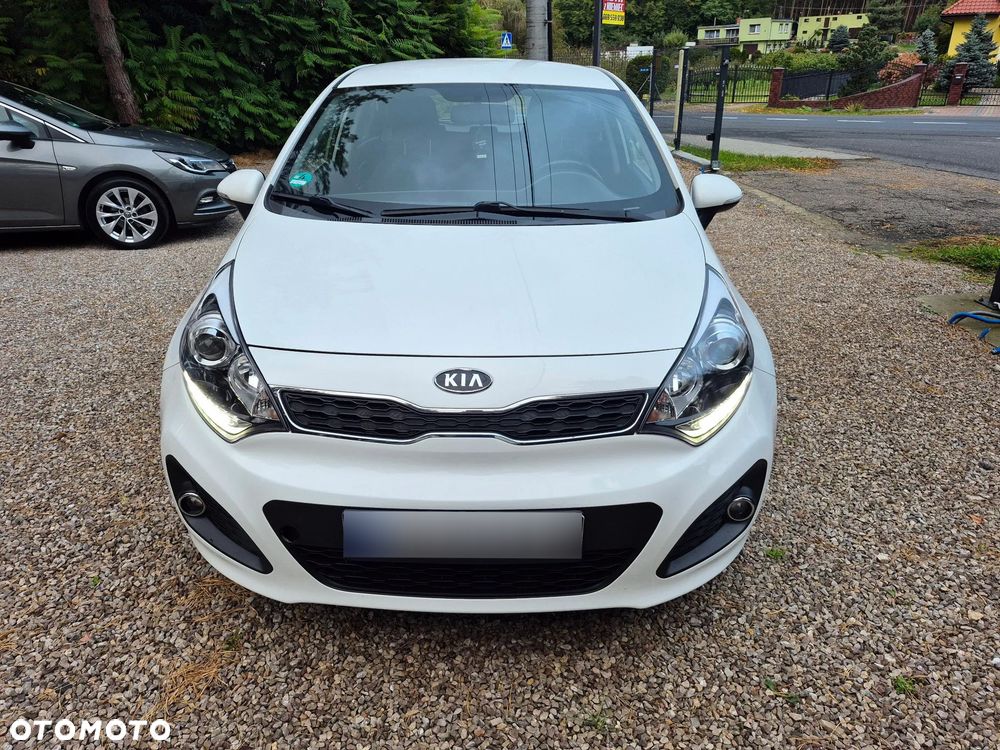 Kia Rio - 8