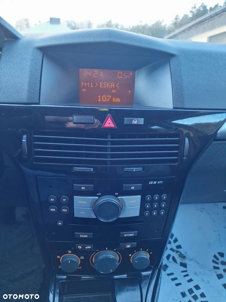 Opel Astra 1.6 Edition 111 Jahre - 26