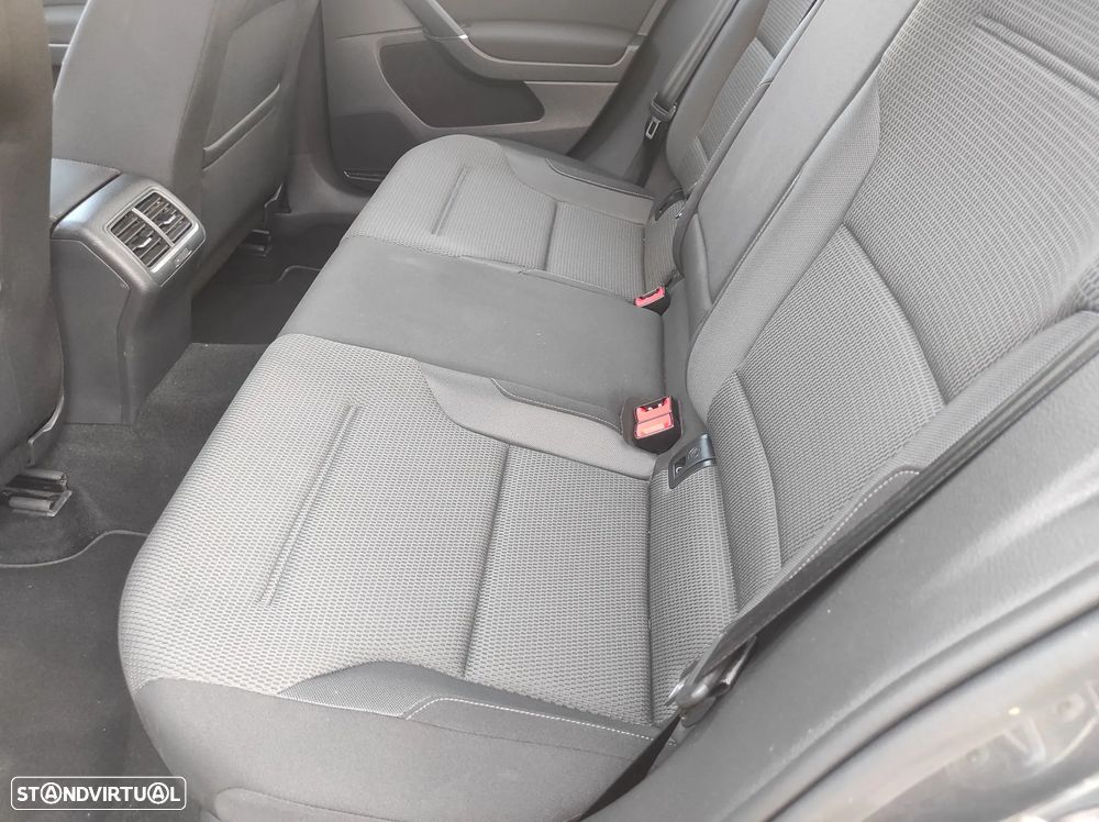 VW Golf 1.0 TSI Confortline - 14