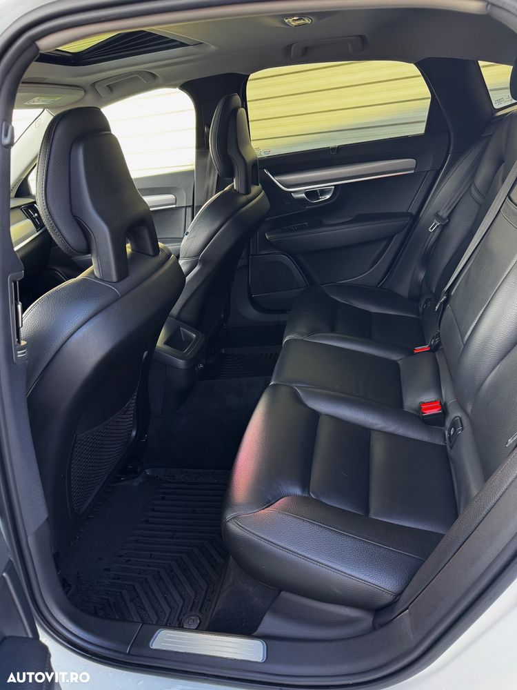 Volvo S90 D4 Momentum - 23