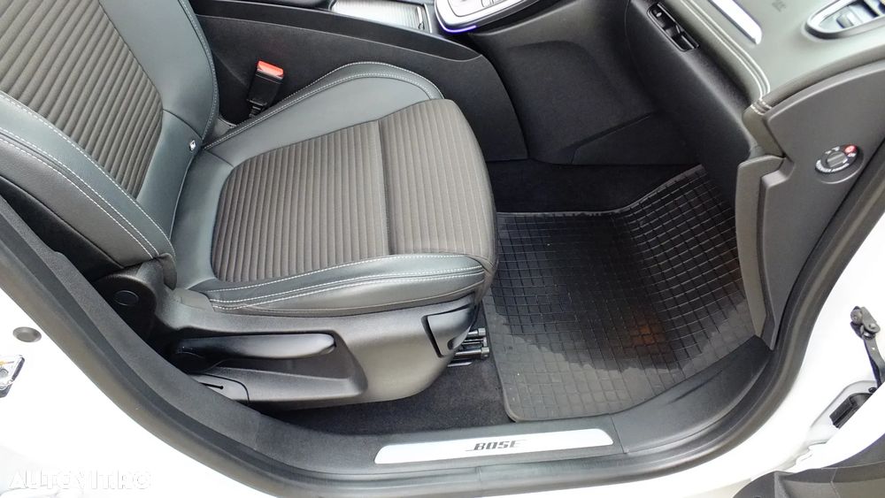 Renault Scenic BLUE dCi 120 EDC BOSE EDITION - 38