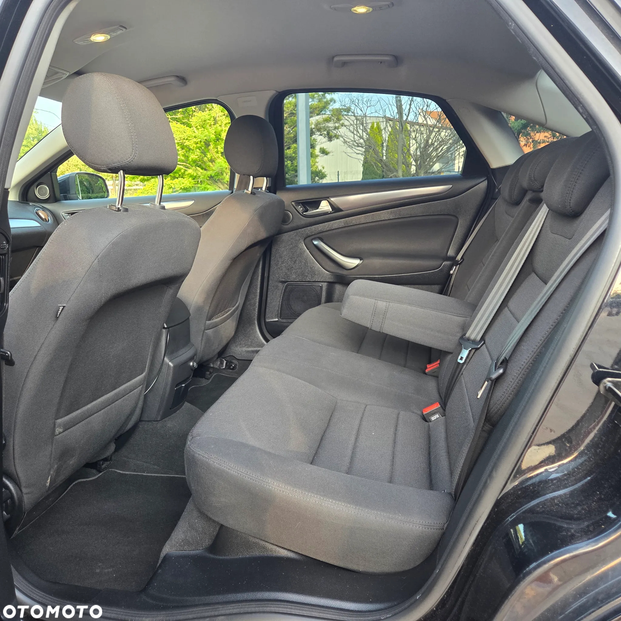 Ford Mondeo 2.0 EcoBoost Titanium - 32