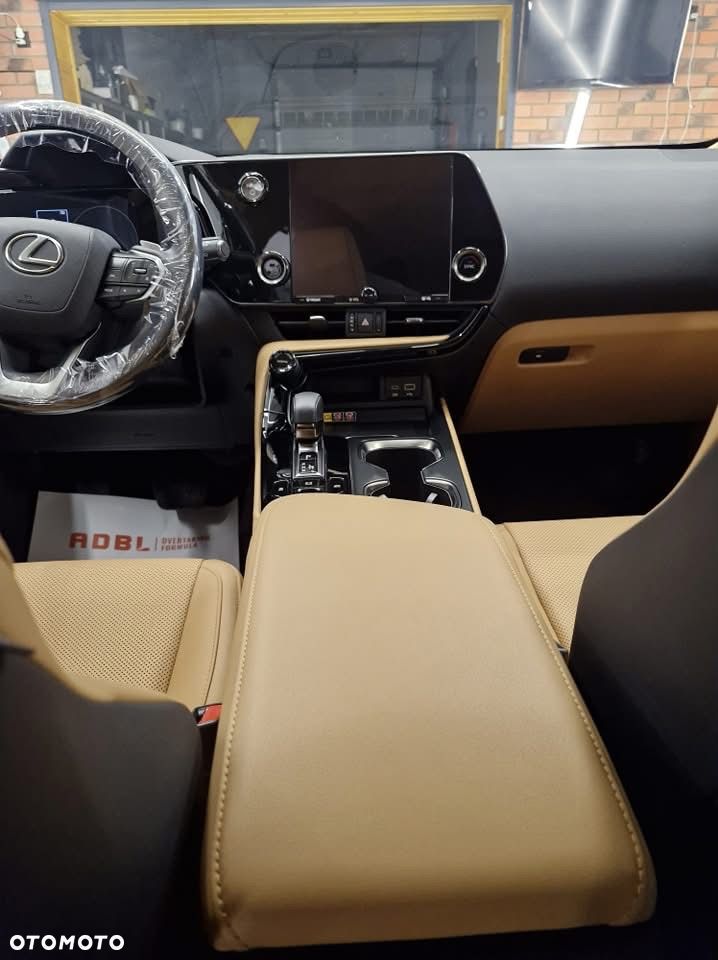 Lexus NX 350h Prestige 2WD - 9