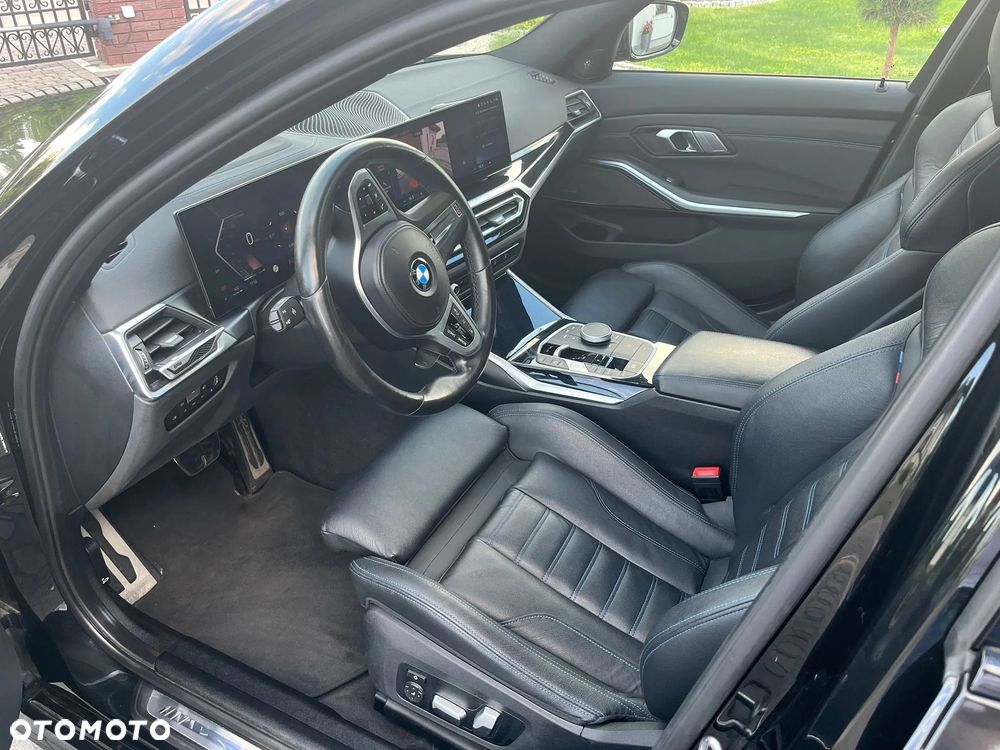 BMW Seria 3 330i xDrive M Sport - 16