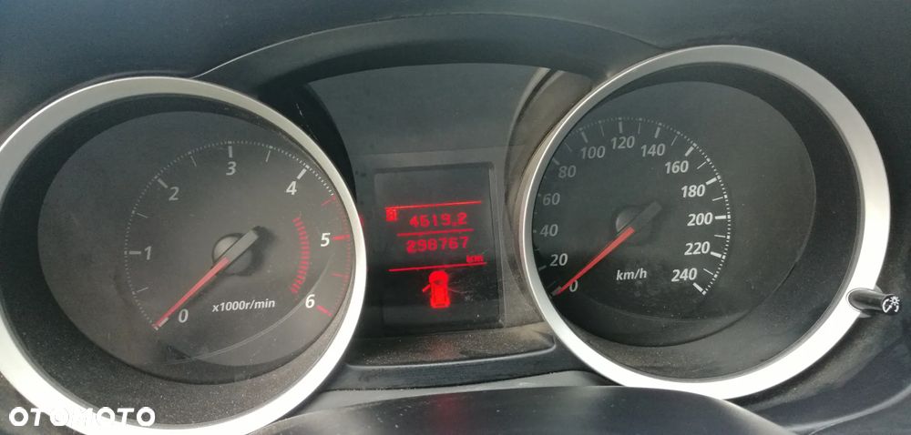 Mitsubishi Lancer - 16