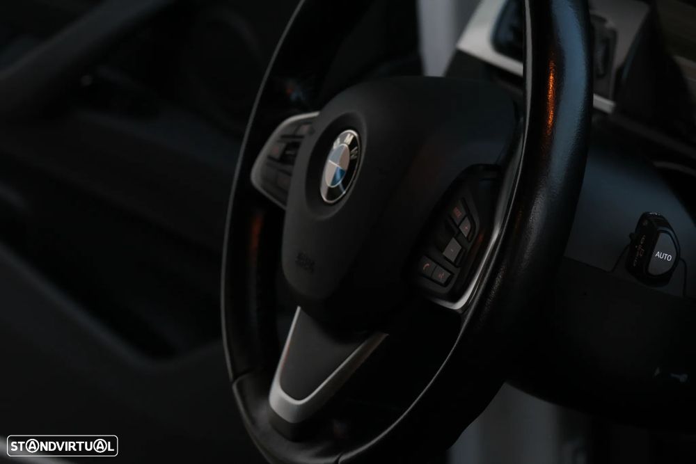 BMW X1 16 d sDrive Line Sport - 28