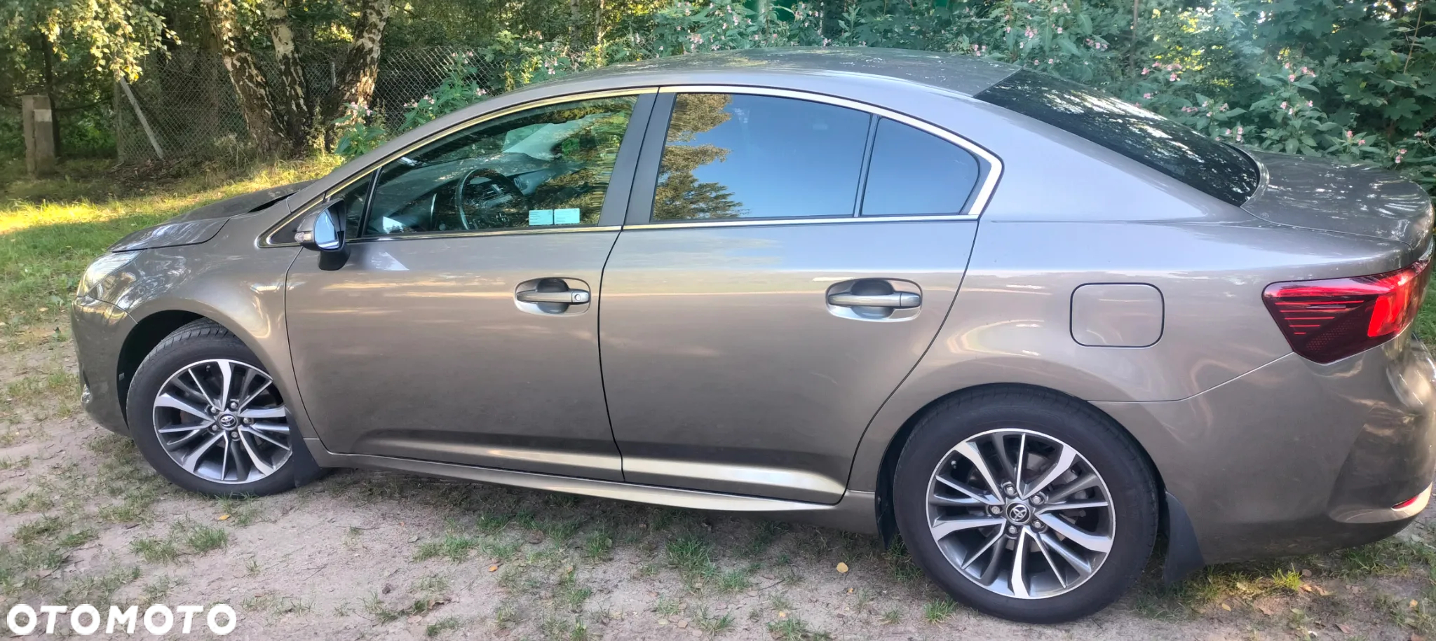 Toyota Avensis - 7