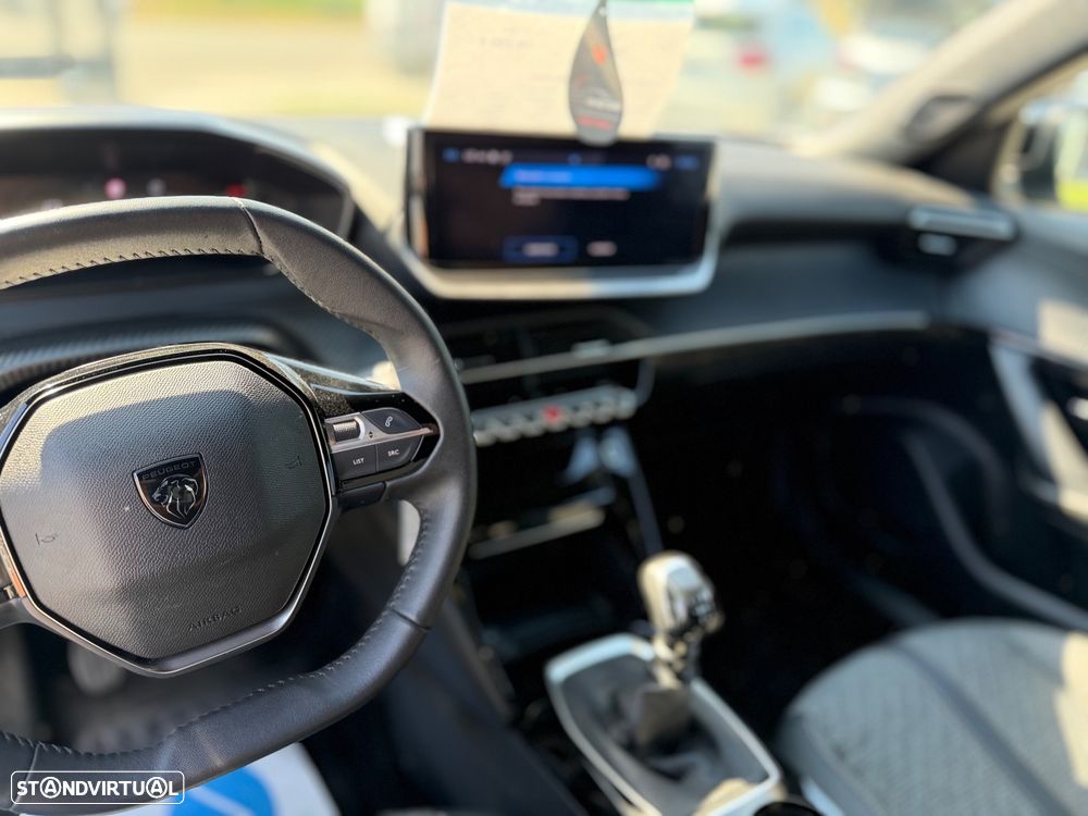 Peugeot 2008 1.2 PureTech Allure Pack - 9