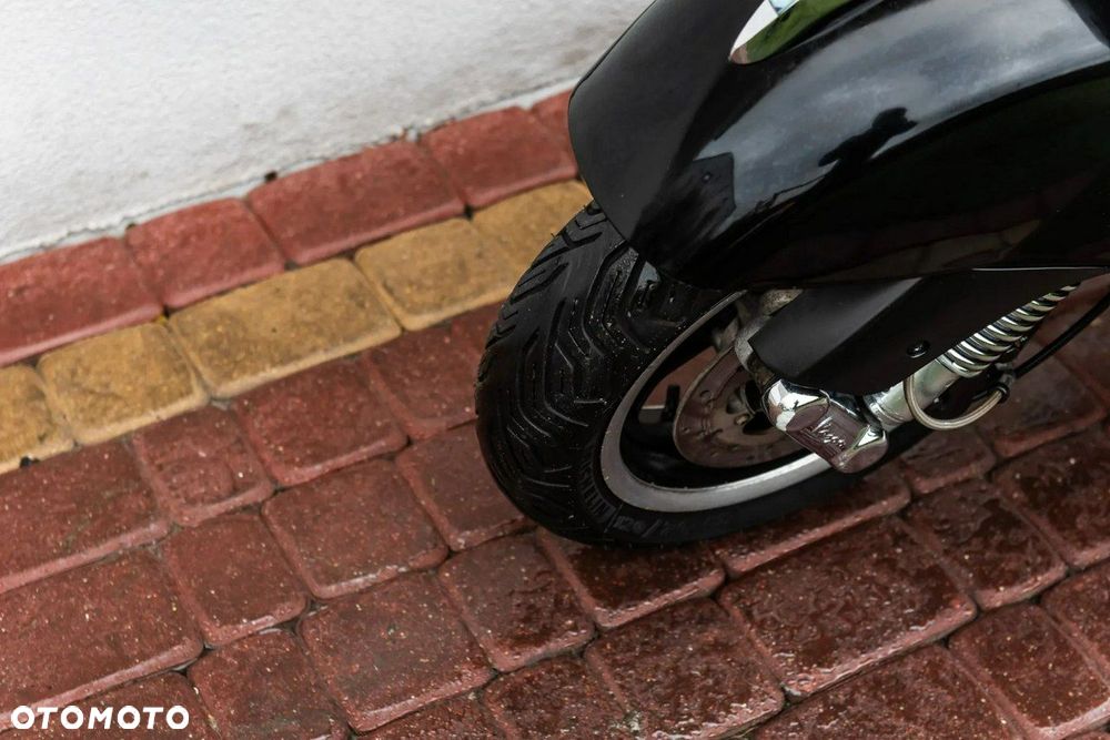 Piaggio Vespa - 7