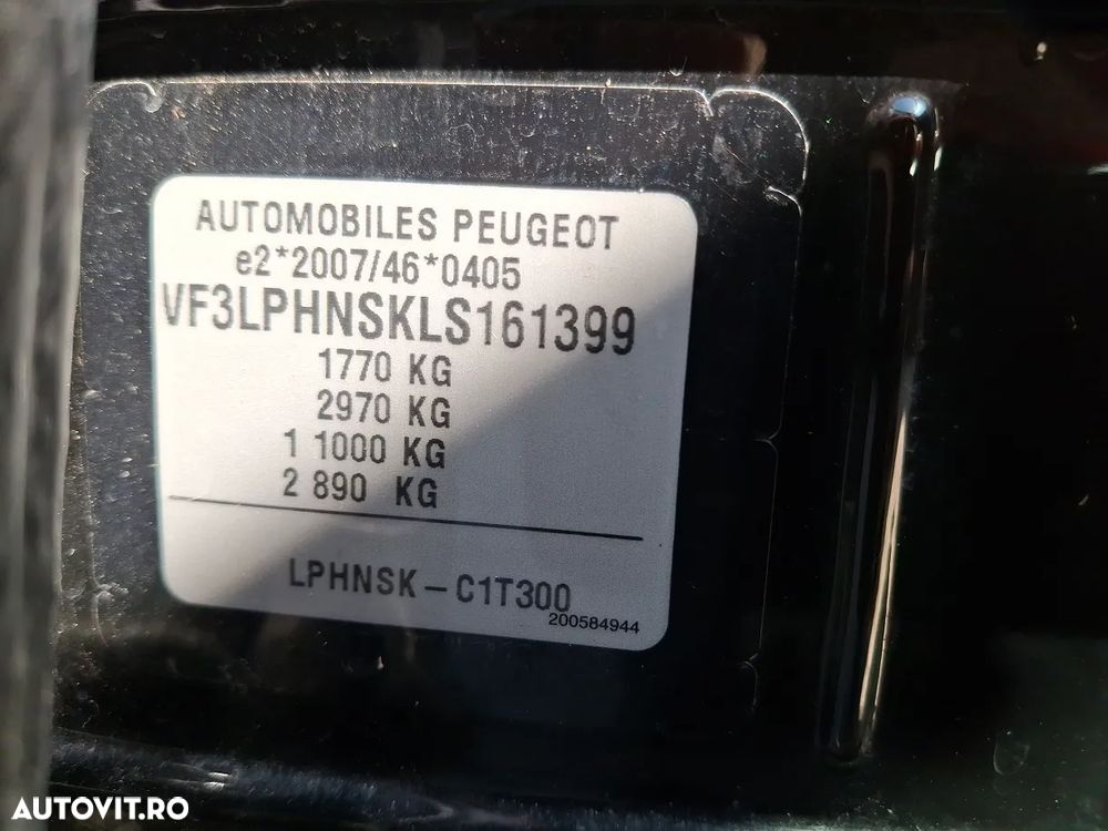 Peugeot 308 1.2 L PureTech Turbo S&S EAT8 Allure Pack - 23
