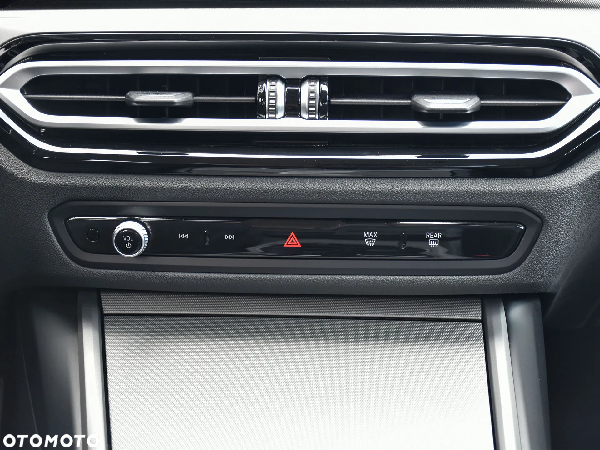 BMW Seria 3 318d - 28