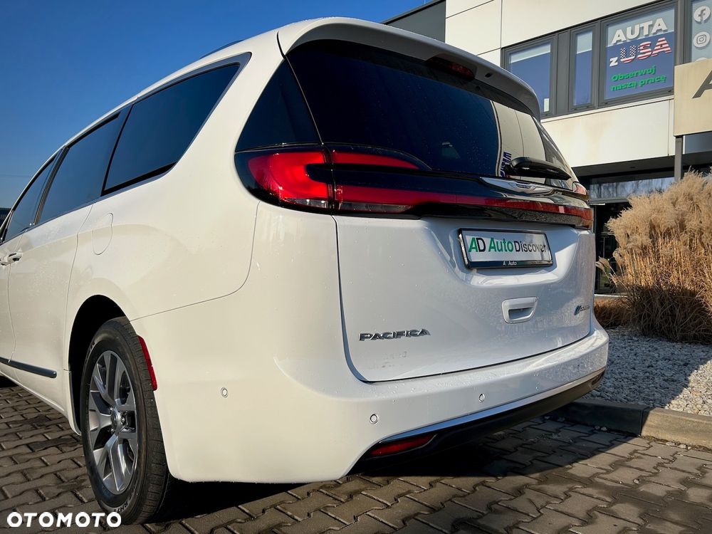 Chrysler Pacifica - 9