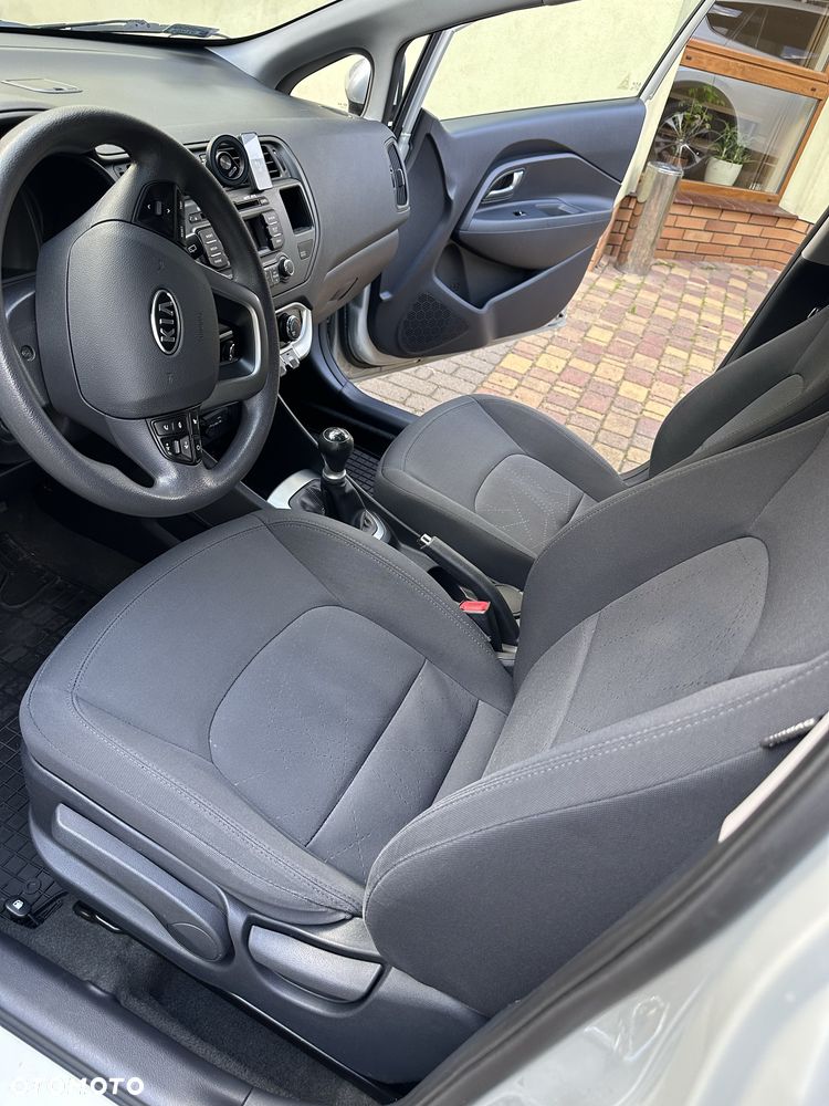 Kia Rio - 6