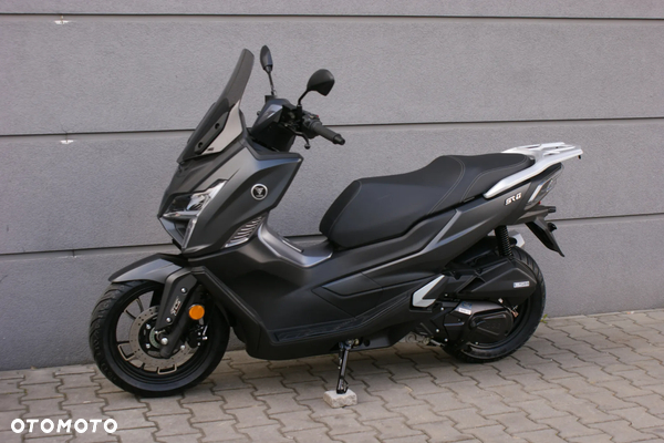 VOGE SR1