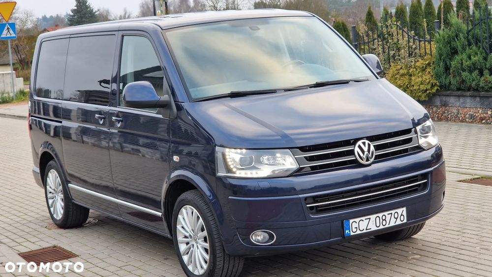 Volkswagen Multivan - 1