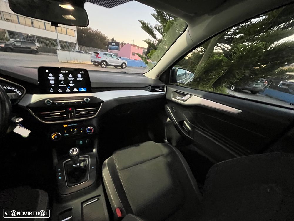 Ford Focus SW 1.5 TDCi EcoBlue Titanium - 40