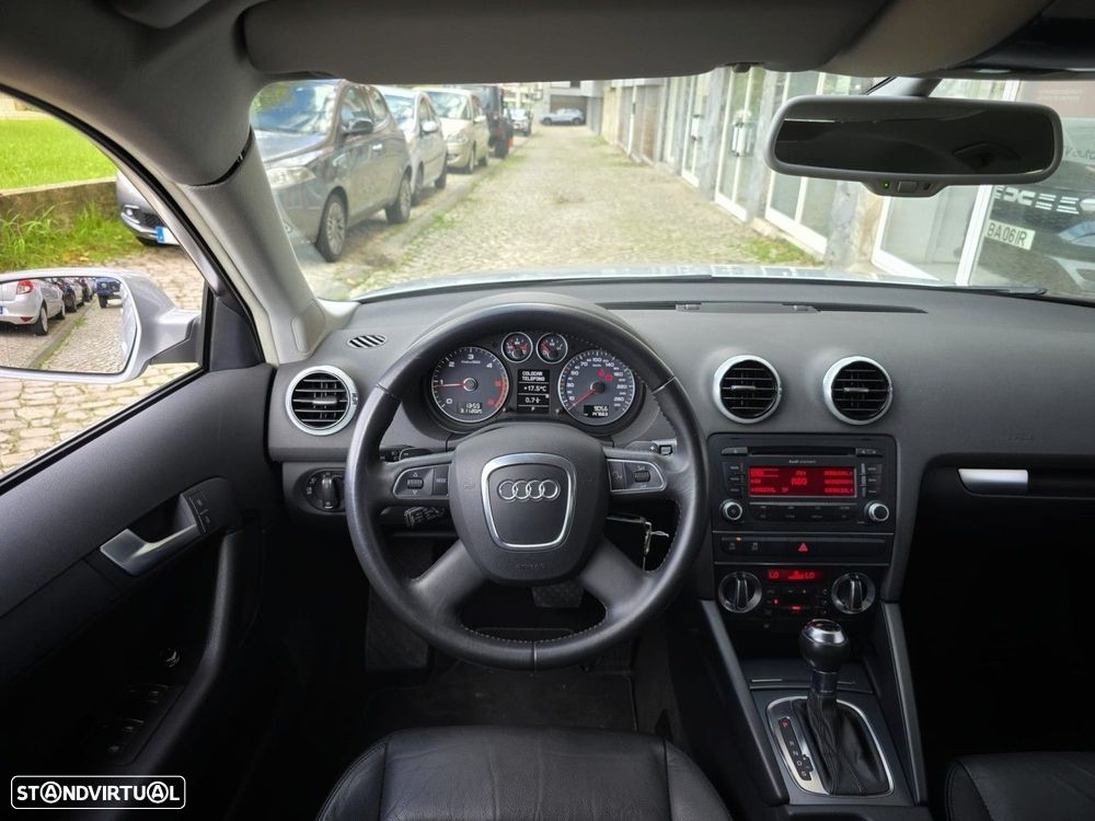 Audi A3 Sportback 1.6 TDI Attraction S-Tronic - 21