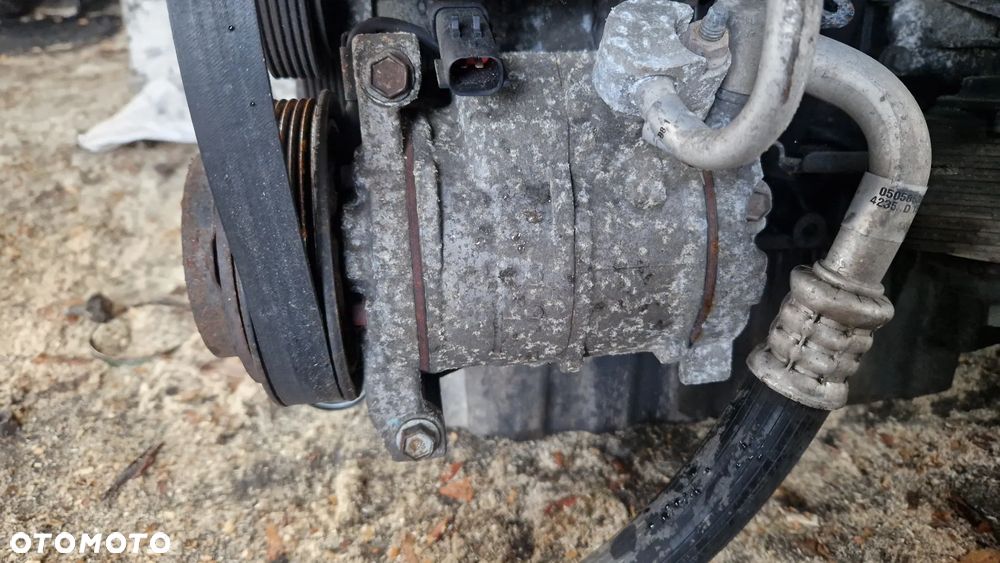 DODGE JOURNEY 2.0 SPRĘZARKA KLIMATYZACJI - 1