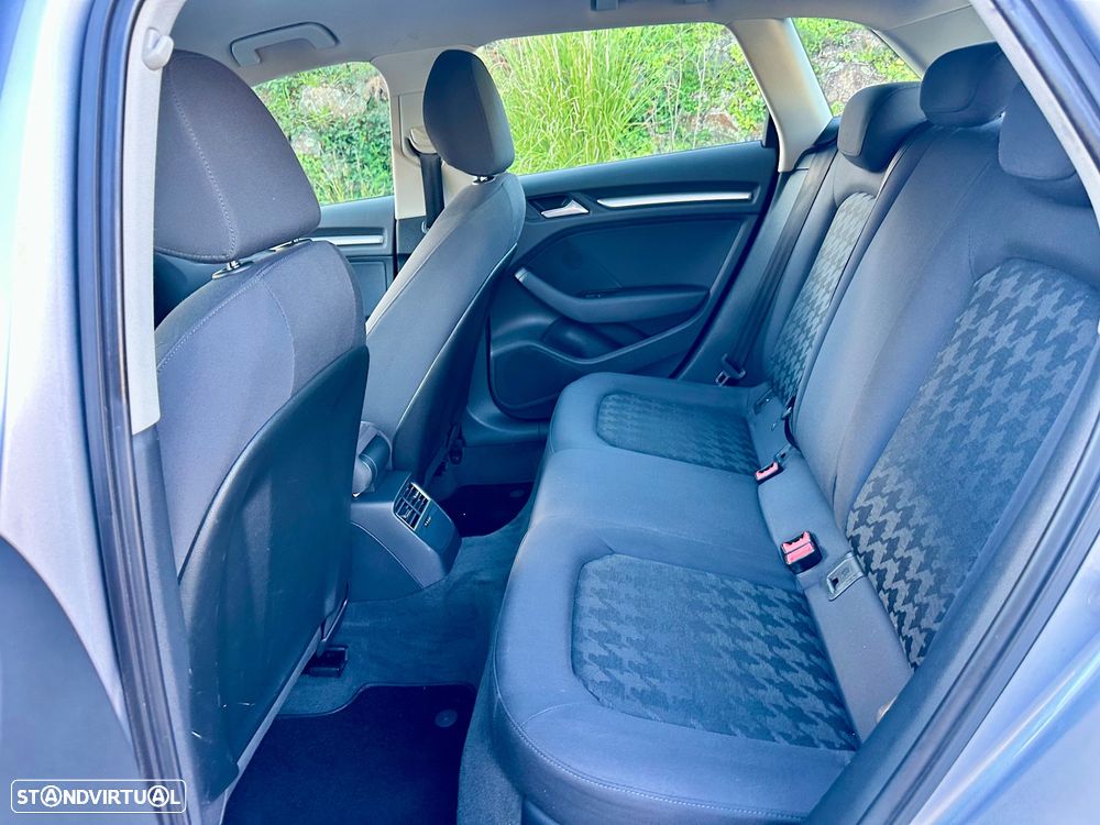 Audi A3 Sportback 2.0 TDI Attraction - 24