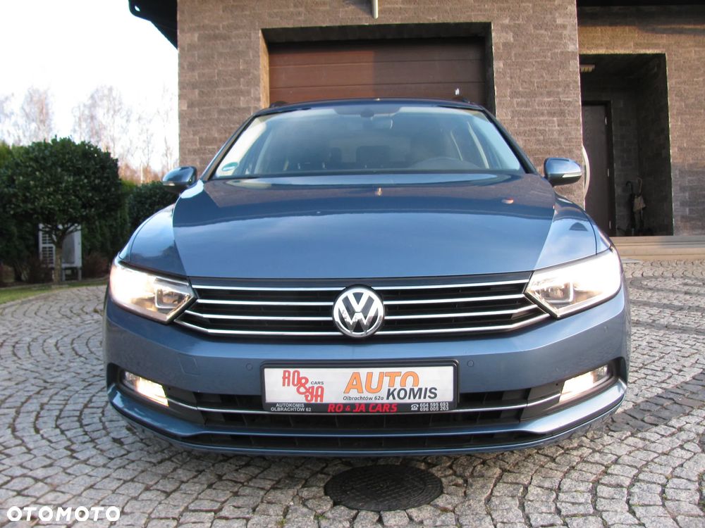 Volkswagen Passat 2.0 TDI SCR DSG Comfortline - 2