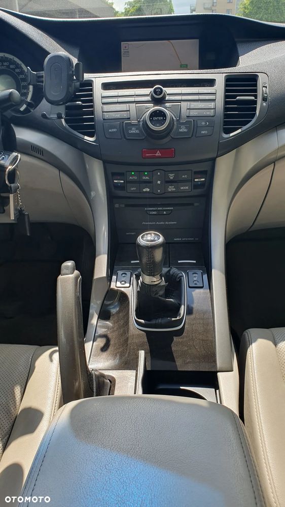 Honda Accord 2.4 Executive Nav - 10