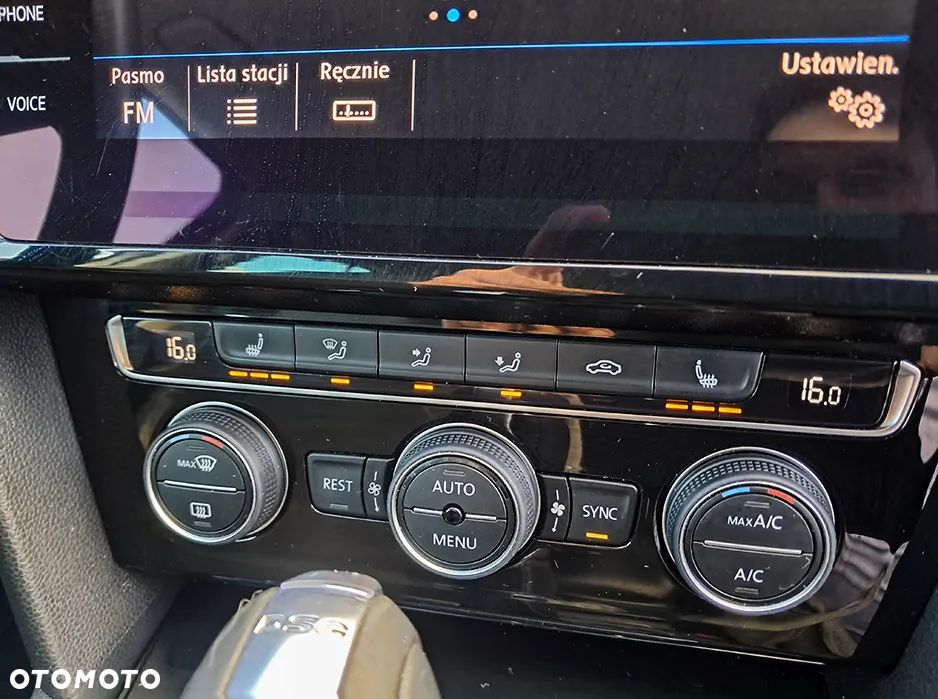 Volkswagen Passat - 10