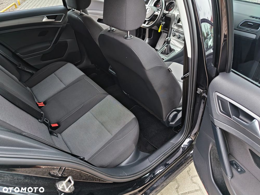 Volkswagen Golf 1.2 TSI BMT Comfortline - 21