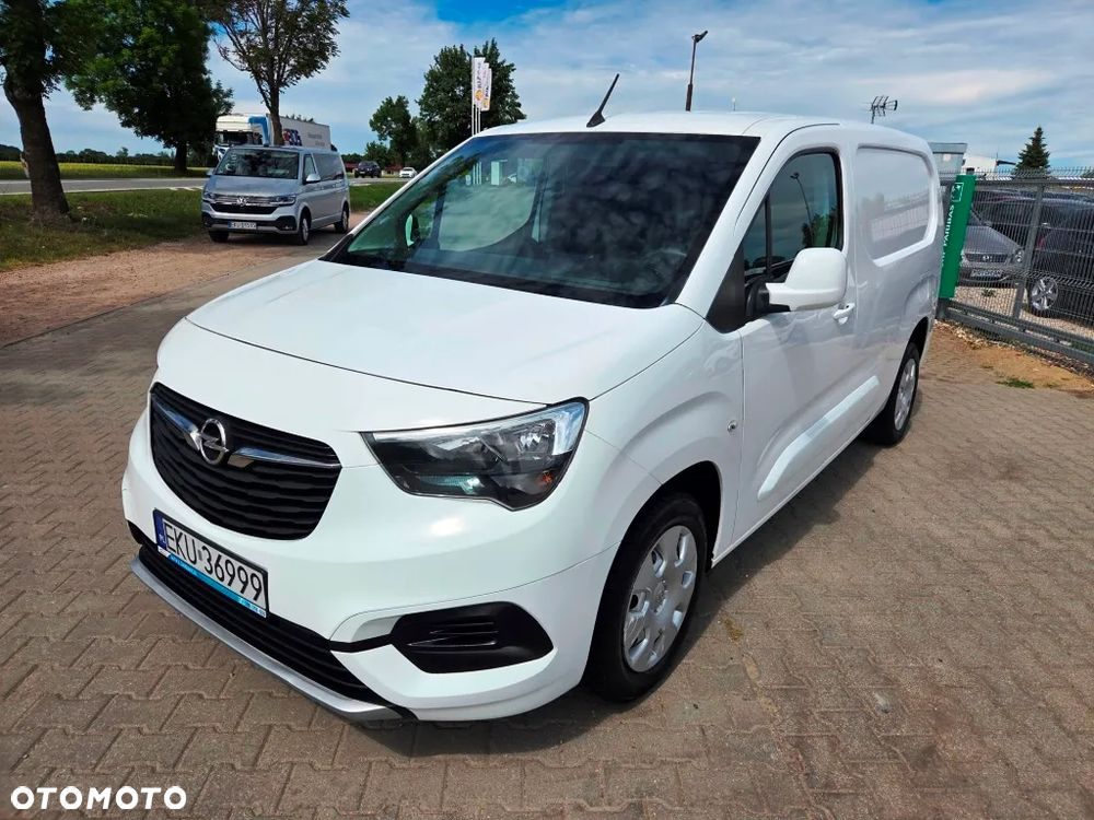 Opel COMBO - 19