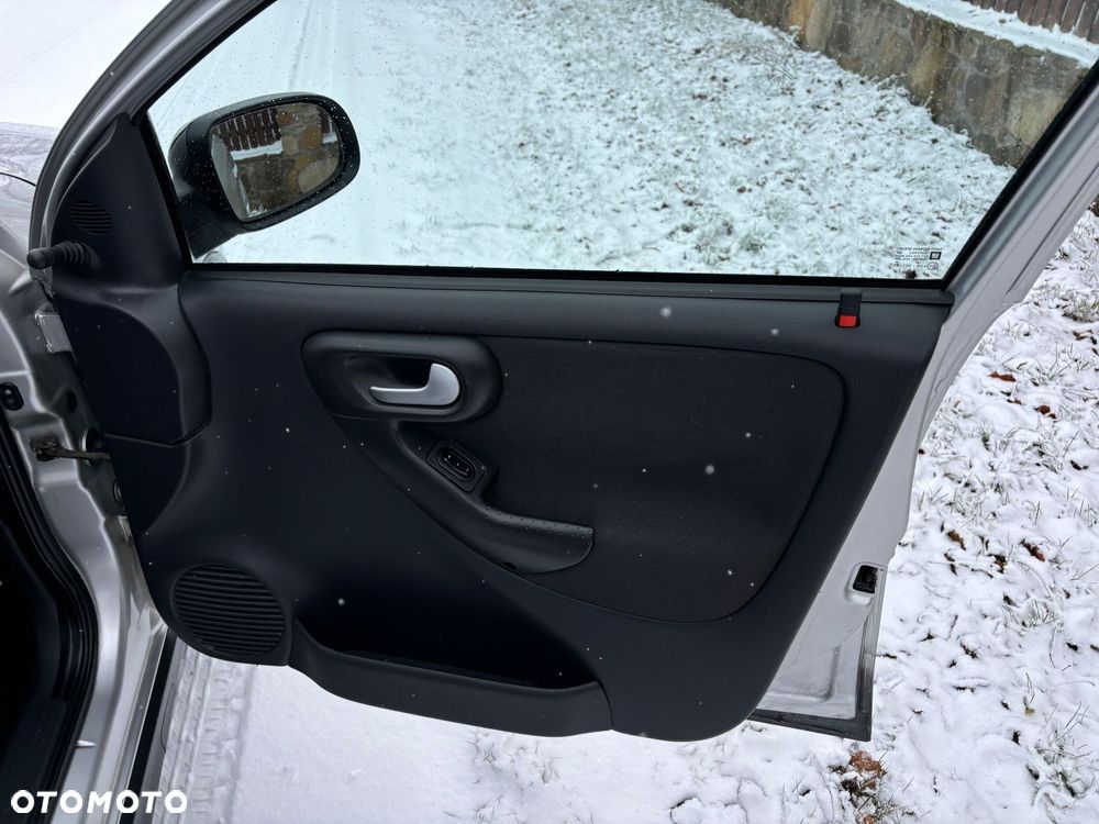 Opel Corsa 1.2 16V Edition - 17