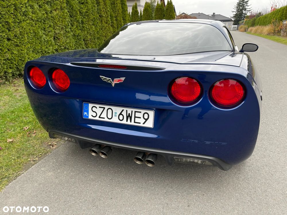 Chevrolet Corvette - 9