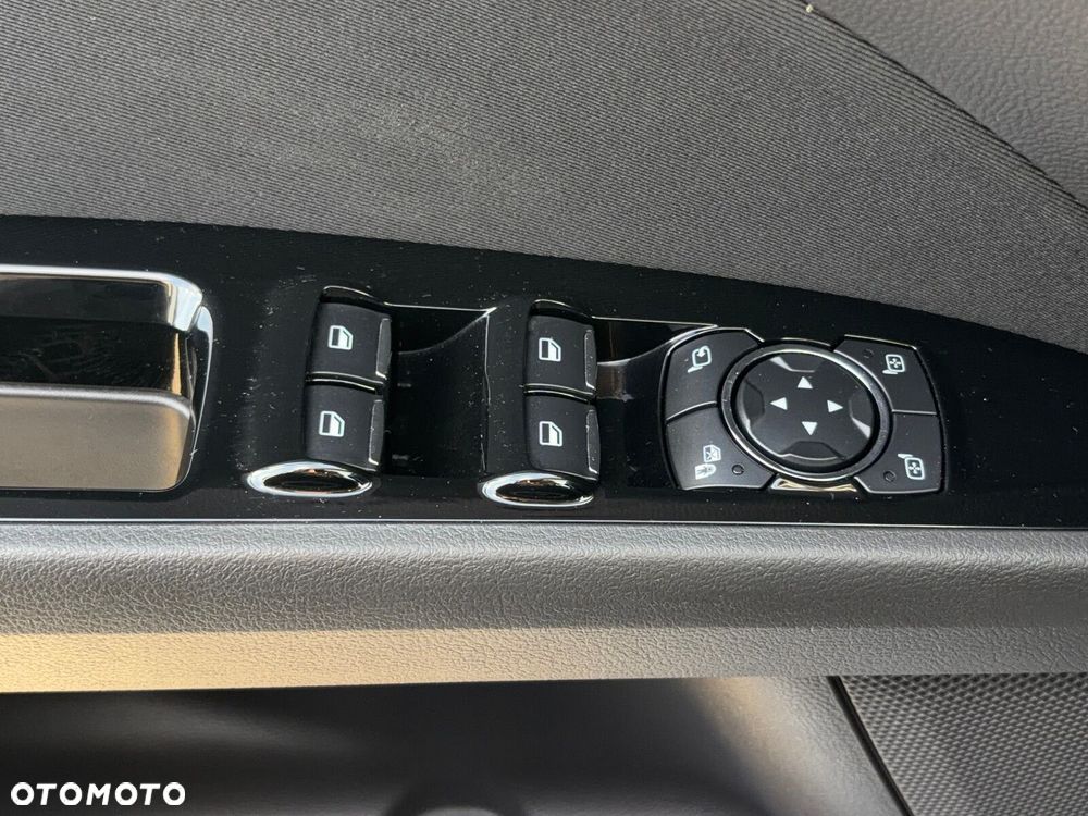 Ford Mondeo 2.0 EcoBlue Titanium - 34