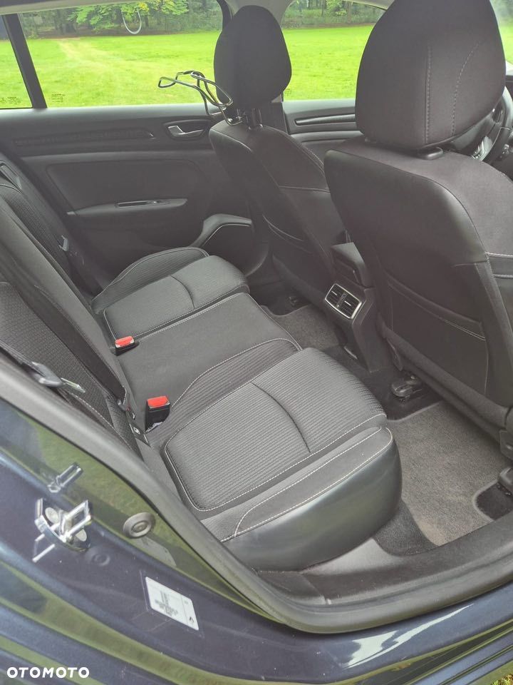 Renault Megane 1.5 dCi Bose - 8