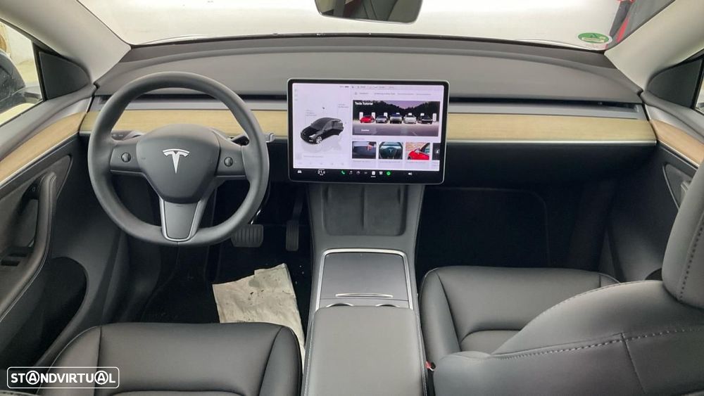 Tesla Model Y Long Range RWD - 3