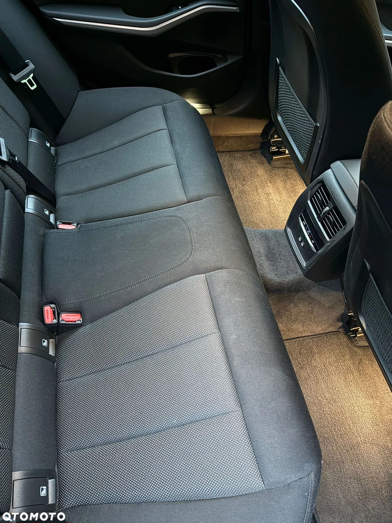 BMW Seria 3 320d Touring Advantage - 13