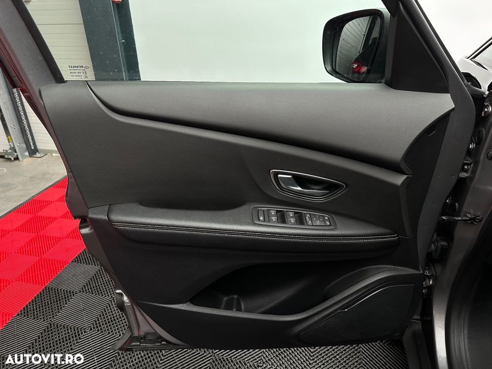 Renault Scenic BLUE dCi 120 EDC BUSINESS EDITION - 20